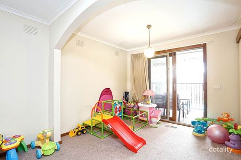 Property photo of 74 King Arthur Drive Glen Waverley VIC 3150