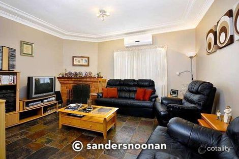 Property photo of 32 Bailey Parade Peakhurst NSW 2210