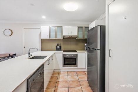 Property photo of 60 Jacaranda Street Wynnum West QLD 4178