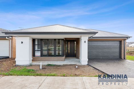 Property photo of 37 Truffle Circuit Mount Duneed VIC 3217