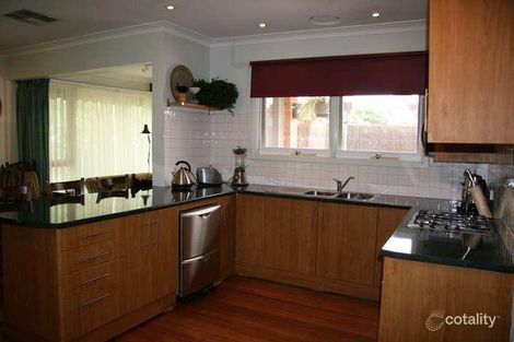 Property photo of 2/70 Greenhill Road Greensborough VIC 3088