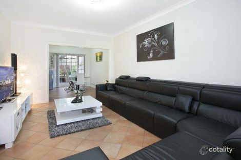 Property photo of 4 Cuthbert Crescent Edensor Park NSW 2176