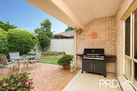 Property photo of 4/837 Henry Lawson Drive Picnic Point NSW 2213
