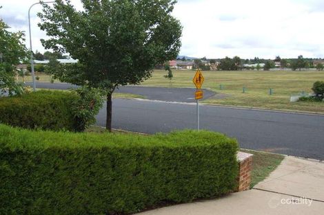 Property photo of 22 Sieben Drive Orange NSW 2800