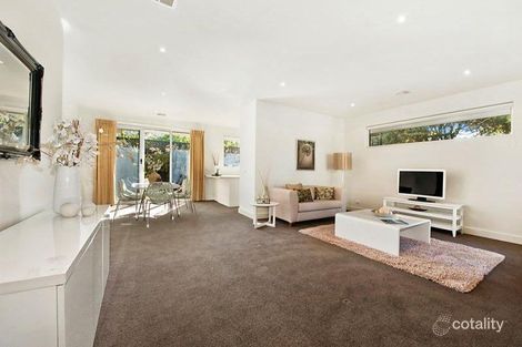 Property photo of 2/23 Teddington Road Hampton VIC 3188