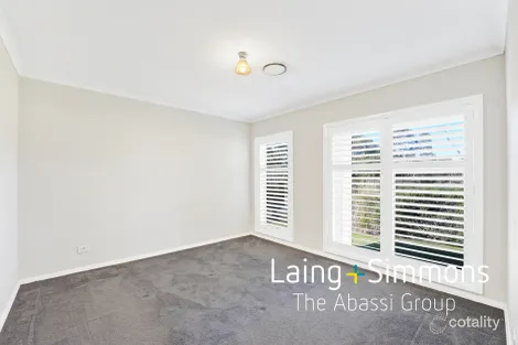 Property photo of 24 Summerland Crescent Colebee NSW 2761