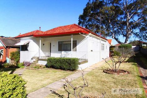 28 Henry St, Punchbowl, NSW 2196