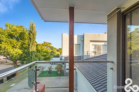 Property photo of 12 Creekview Place Caroline Springs VIC 3023