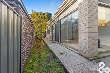 Property photo of 12 Creekview Place Caroline Springs VIC 3023