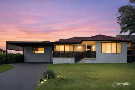 11 HUNTINGDALE AVE, LANSVALE, NSW 2166