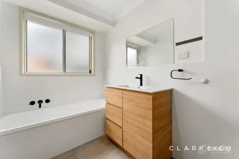 Property photo of 4 Ventura Close Rutherford NSW 2320