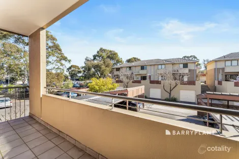 28/1 Greenfield Dr, Clayton, VIC 3168