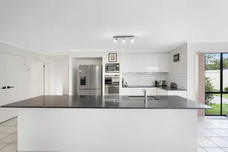 Property photo of 3 Teak Street Rothwell QLD 4022