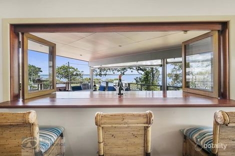 Property photo of 315 Esplanade Redland Bay QLD 4165