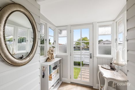 Property photo of 134 Stuart Street Mount Lofty QLD 4350