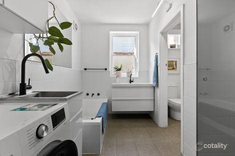 Property photo of 2/25 Wilsons Road Mornington VIC 3931