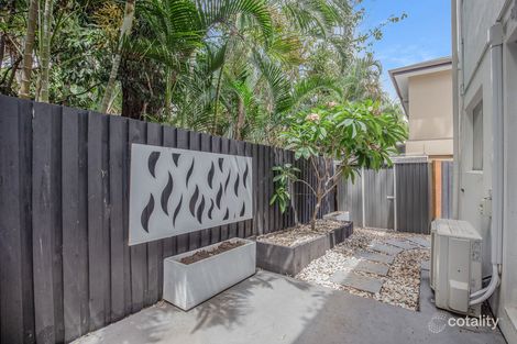 Property photo of 4/60 Broad Street Labrador QLD 4215