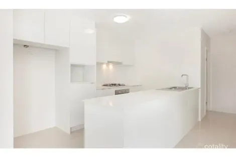 Property photo of 4/118 Gladstone Road Highgate Hill QLD 4101