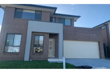 15 Fairbrother Ave, Denham Court, NSW 2565