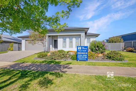 Property photo of 27 Eagle Bay Terrace Paynesville VIC 3880