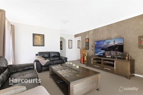 Property photo of 6 Kimbarra Crescent Koonawarra NSW 2530