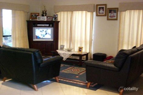 Property photo of 19 Capella Place Bridgeman Downs QLD 4035