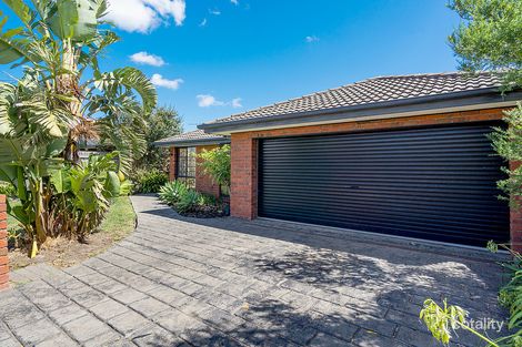 Property photo of 24 Matthews Crescent Roxburgh Park VIC 3064