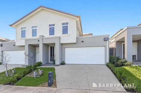 Property photo of 26 Masquerade Road Berwick VIC 3806