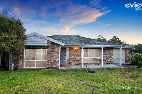 Property photo of 12 Warrindale Close Langwarrin VIC 3910