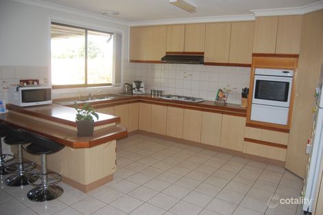 10 Officer St, Meadow Heights, VIC 3048