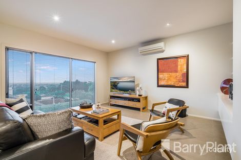 Property photo of 2/11 Thoroughbred Drive Highton VIC 3216