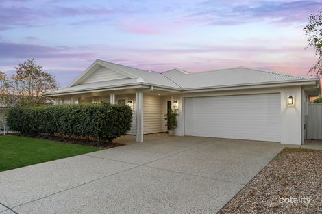 17 Bondi Cres, Gobbagombalin, NSW 2650