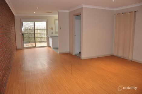 Property photo of 2/13 The Robbins Seabrook VIC 3028