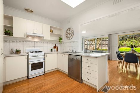 Property photo of 32 Lindisfarne Avenue Croydon VIC 3136