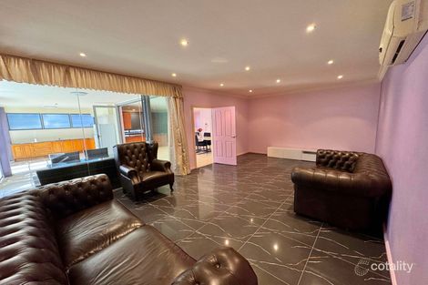 Property photo of 27 Anne Street Southport QLD 4215