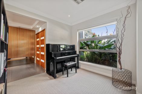 Property photo of 8 Franzman Avenue Elderslie NSW 2570