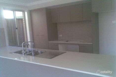 10 Stowe Ave, Campbelltown, NSW 2560