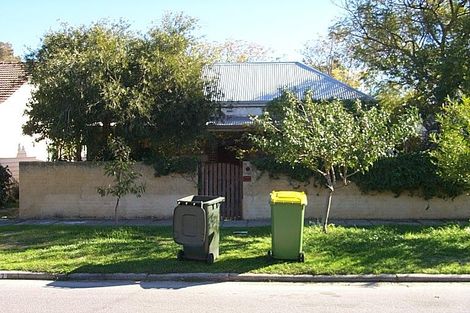 19 Chester St, South Fremantle, WA 6162