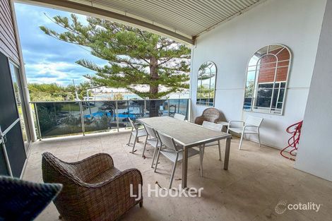 2/2 Jetty Rd, Bunbury, WA 6230