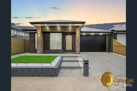 30 Zelkova Cct, Fraser Rise, VIC 3336