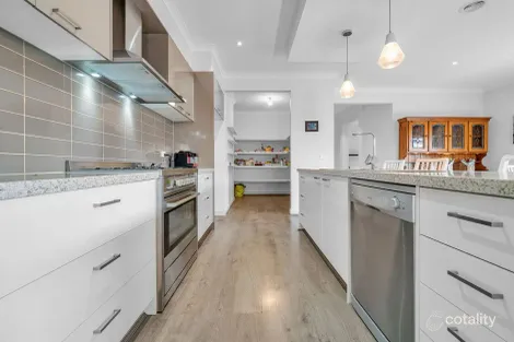 Property photo of 68 Bregman Esplanade Manor Lakes VIC 3024