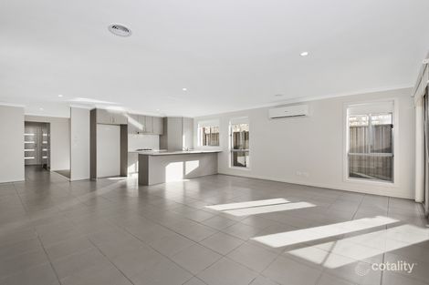 Property photo of 72 Everglade Crescent Roxburgh Park VIC 3064
