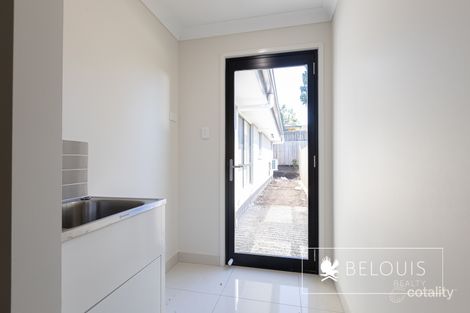 Property photo of 45 Wright Crescent Flinders View QLD 4305