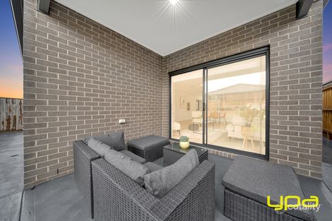 Property photo of 5 Abayo Crescent Cranbourne South VIC 3977