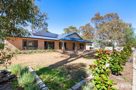 6 Cape St, Milbrulong, NSW 2656
