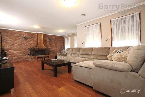 Property photo of 6 Denise Place Melton West VIC 3337