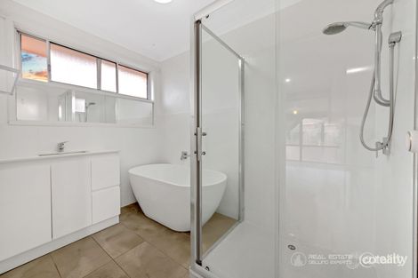 Property photo of 4 Tarwin Court Rowville VIC 3178