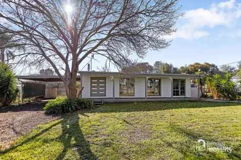 114 Main St, Sebastian, VIC 3556