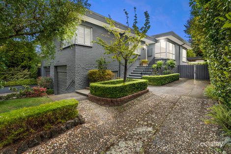 Property photo of 2 Wattle Drive Frankston VIC 3199