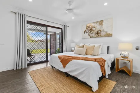 Property photo of 7 Redleaf Court Burleigh Waters QLD 4220